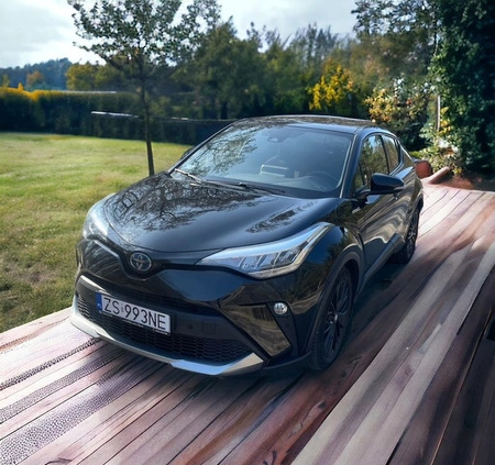 Toyota C-HR cena 99000 przebieg: 108000, rok produkcji 2020 z Kołobrzeg małe 172